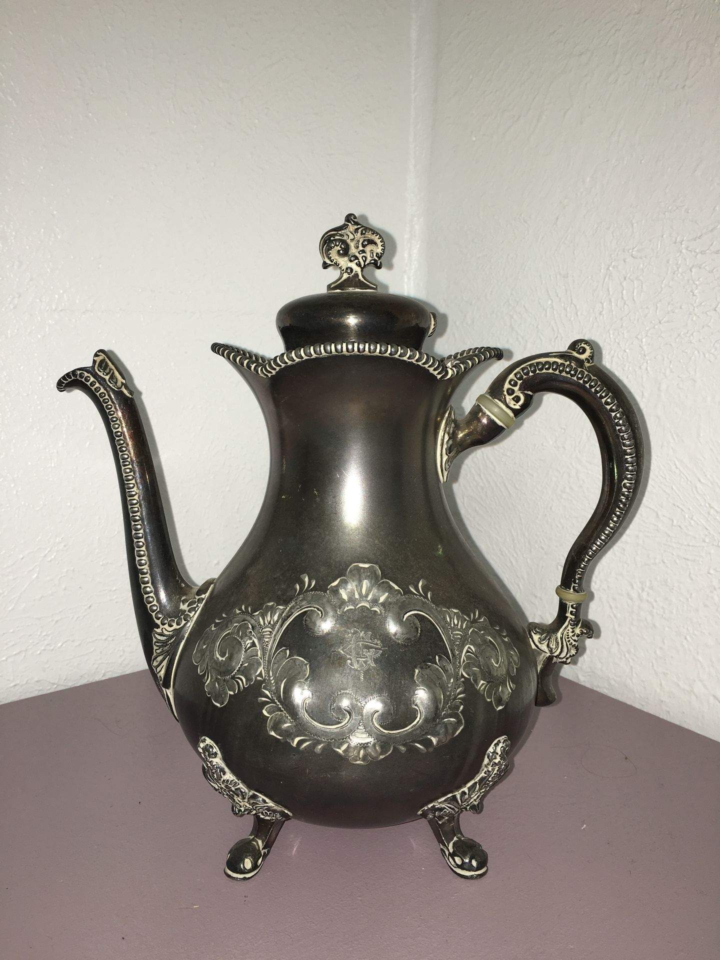 1020 (Silverplate, Hollowware) Silverplate Coffee Pot by Barbour Silver (USA)-1