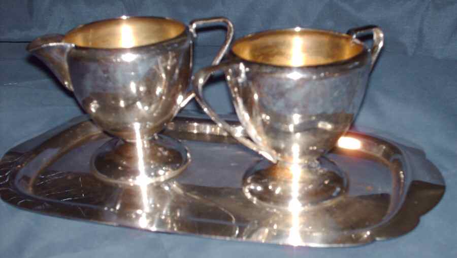 662 (Silverplate, Hollowware) Mini Creamer, Sugar and Tray by Benedict-1