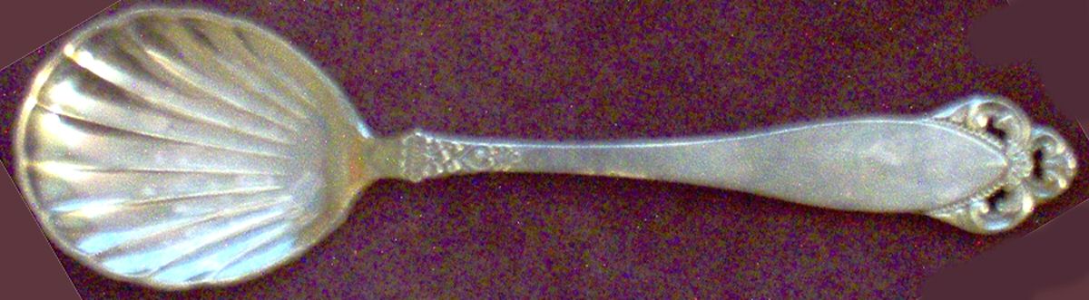 Laila (Sterling) Sugar Shell Spoon by Brodrene Lohne (Norway)-1