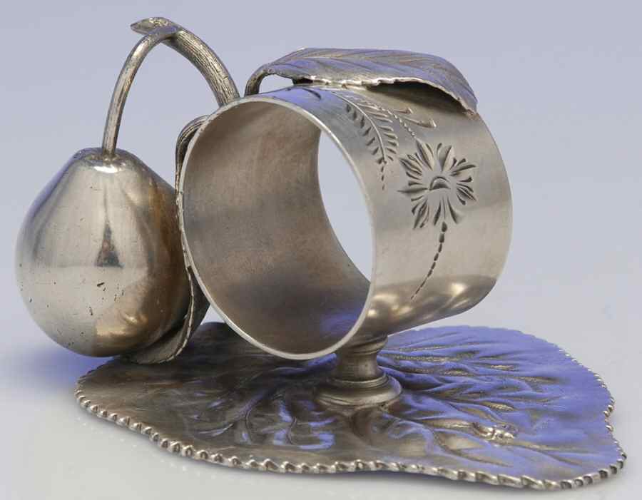 2902 (Silverplate, Hollowware) Napkin Ring Large by Barbour Silver (USA)-1
