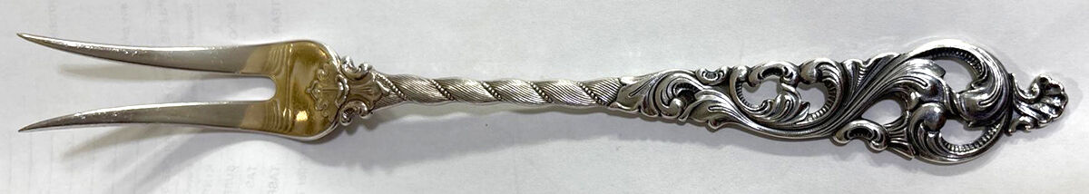 Dobbel Rokokko (Sterling) Long Handle Pickle/Olive Fork by Brodrene Lohne (Norway)-1