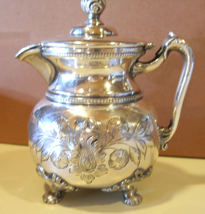 585 (Silverplate, Hollowware) Teapot by Benedict-1