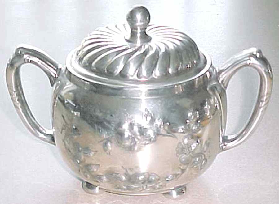 1002 (Silverplate, Hollowware) Sugar Bowl & Lid by Barbour Silver (USA)-1