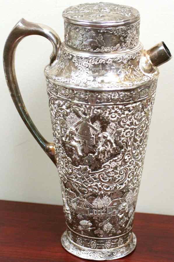 3857 (Silverplate, Hollowware) Silverplate Martini Shaker by Barbour Silver (USA)-1