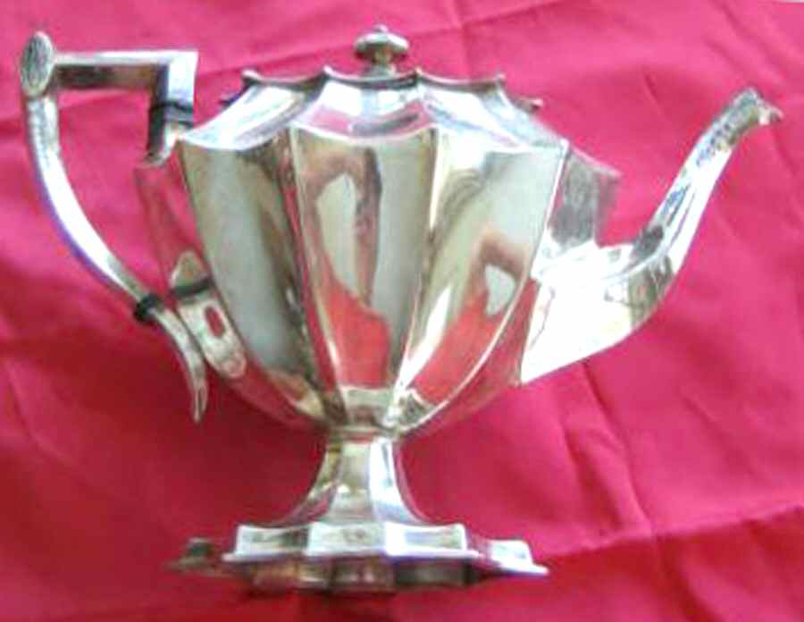 5325 (Silverplate, Hollowware) Teapot by Barbour Silver (USA)-1