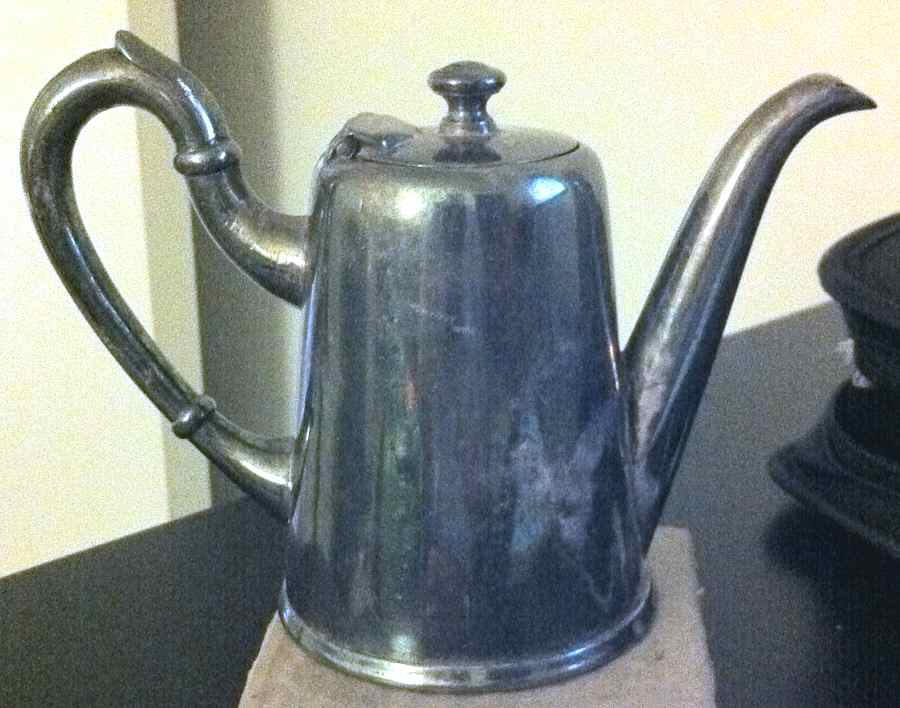 B1O3 (Silverplate, Hollowware) Coffee Pot by Bohrmann-1