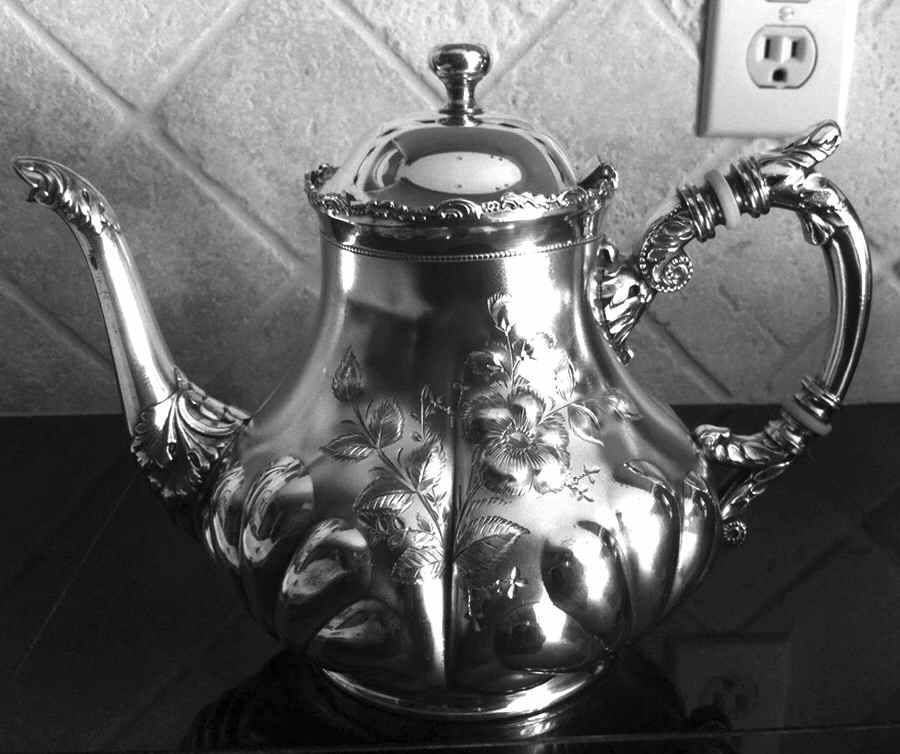 1013 (Silverplate, Hollowware) Teapot by Barbour Silver (USA)-1