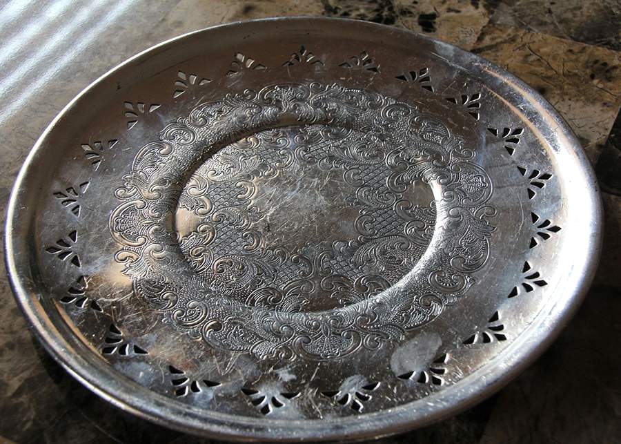 1042 (Silverplate, Hollowware) 9" Sandwich Plate by Benedict-Proctor Mfg-1