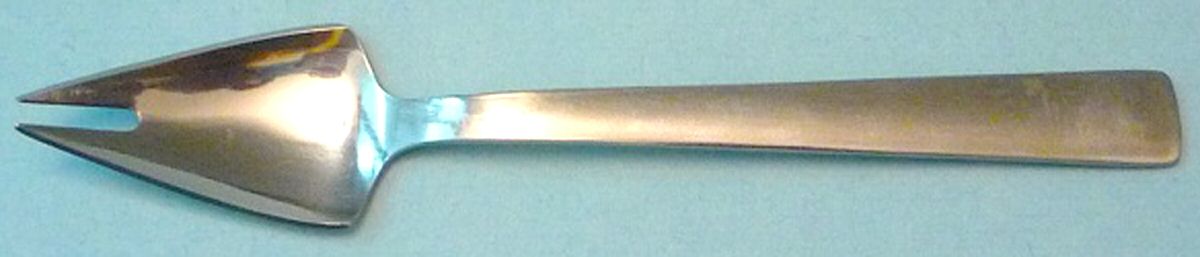 CAP2 (STAINLESS) Medium Solid Cold Meat Serving Fork by Capri Stainless-1