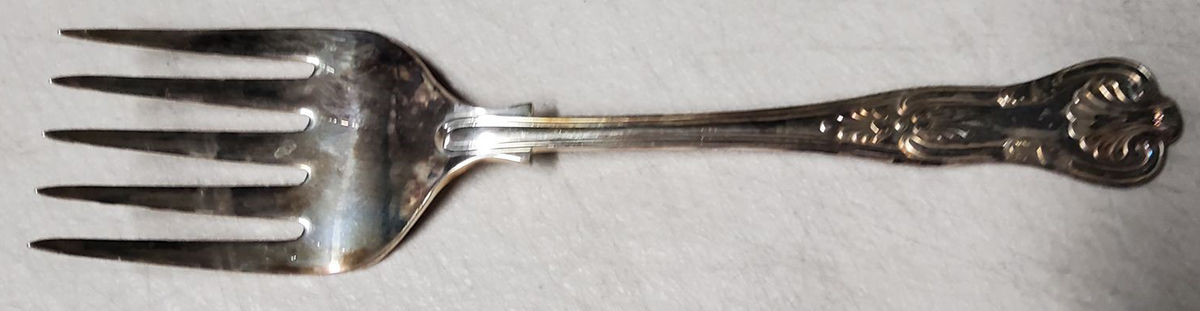 Kings (Silverplate) Medium Solid Cold Meat Serving Fork by Cooper Ludlam-1