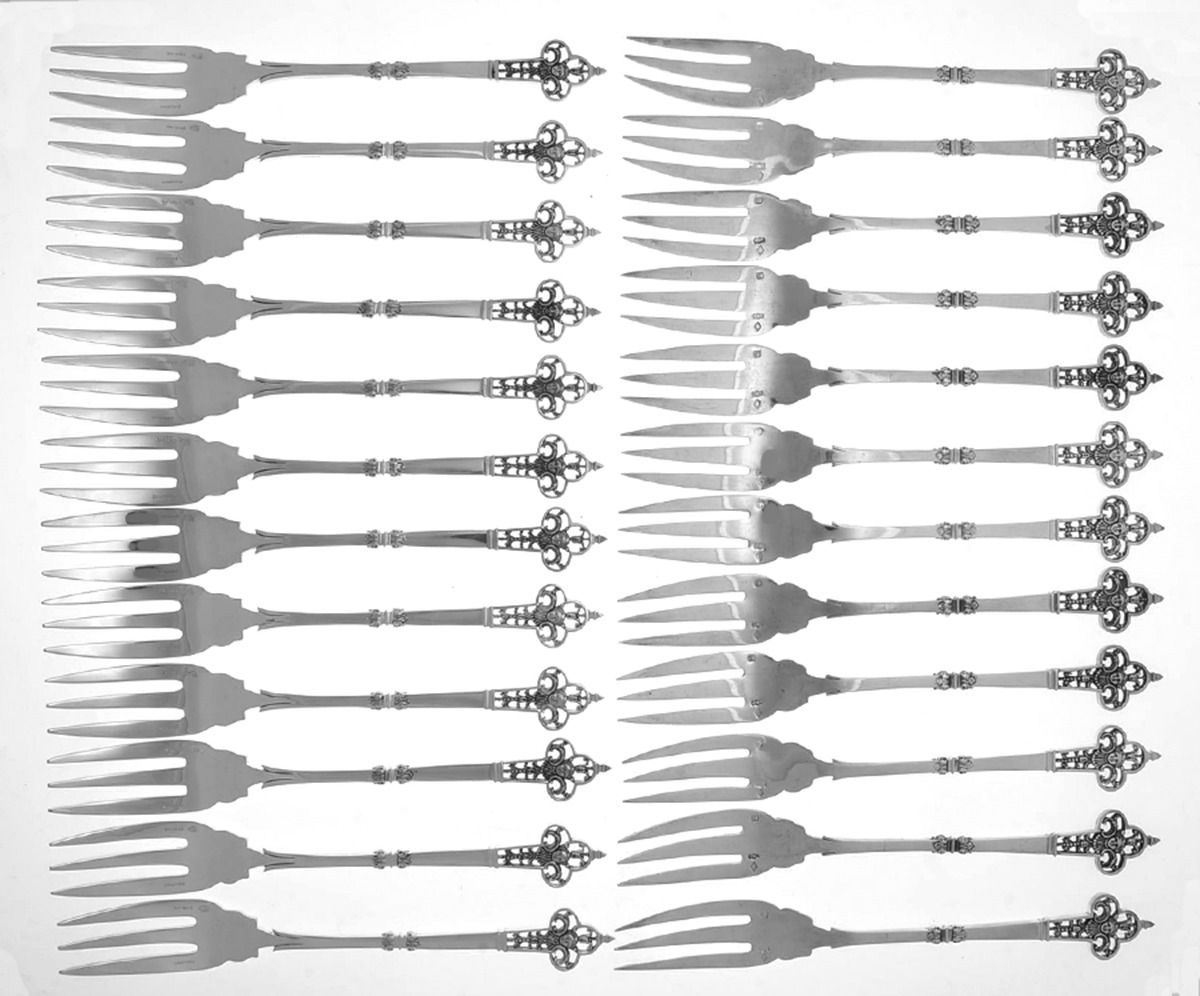 Renaissance (Sterling, 1991) Individual Solid Fish Fork - Set of 24 by Christofle France-1