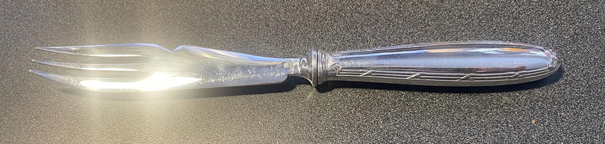 Rubans (Silverplate, 1926) Individual Hollow Handle Melon Fork w/Slvp Tines by Christofle France-1