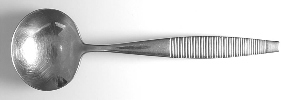 CVH5 (Stainless) Solid Gravy Ladle by Carvel Hall-1