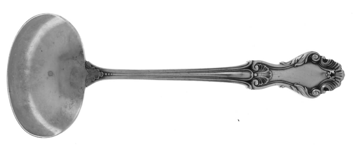 Georgian Shell (Sterling, 1948, No Monograms) Solid Gravy Ladle by Concord-1