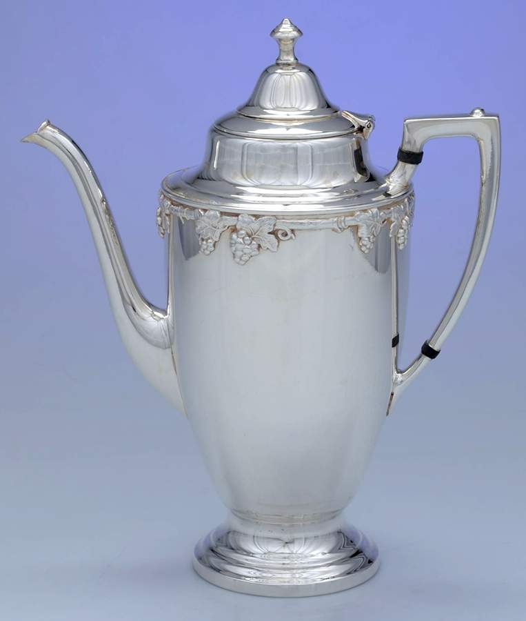 1089 (Silverplate, Hollowware) Silverplate Coffee Pot by Crescent Silverware-1
