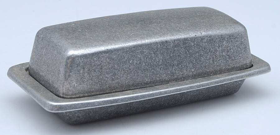 Pewter Hollowware 1/4 Pound Covered Butter by Carson Castings-1