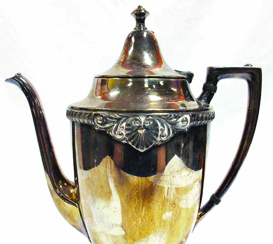 7150 (Silverplate, Hollowware) Silverplate Coffee Pot by Crescent Silverware-1