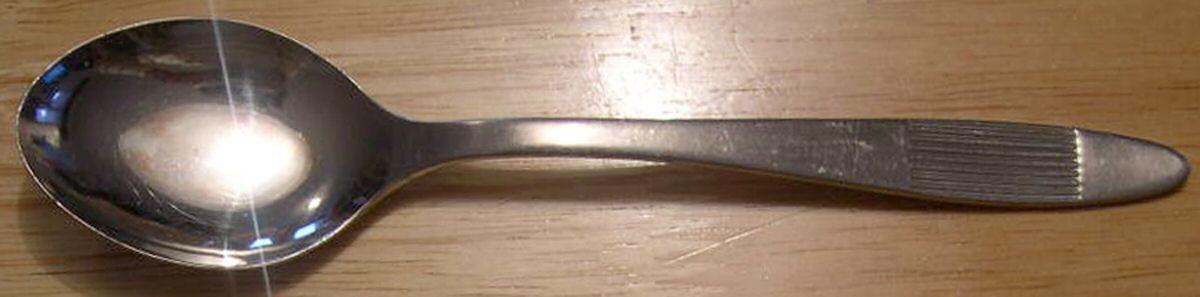 CMO11 (Stainless) Place/Oval Soup Spoon by Chromolit-1