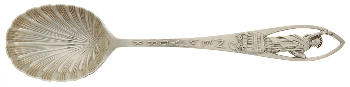 States & Cities Souvenir Spoons(Sterling) Sugar Shell Spoon-New York by Chas M Robbins-1