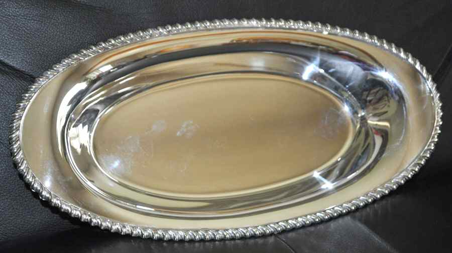 2771D (Silverplate, Hollowware) Silverplate Bread Tray by Crescent Silverware-1