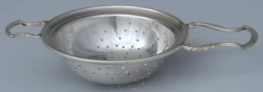 192 (Sterling, Hollowware) Solid Individual Overcup Tea Strainer by Currier & Roby-1