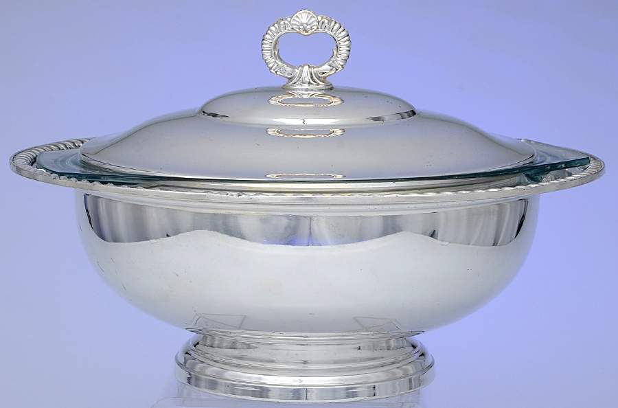 871 (Silverplate, Hollowware) Plated Round Covered Casserole with Glass by Cheshire Silver-1