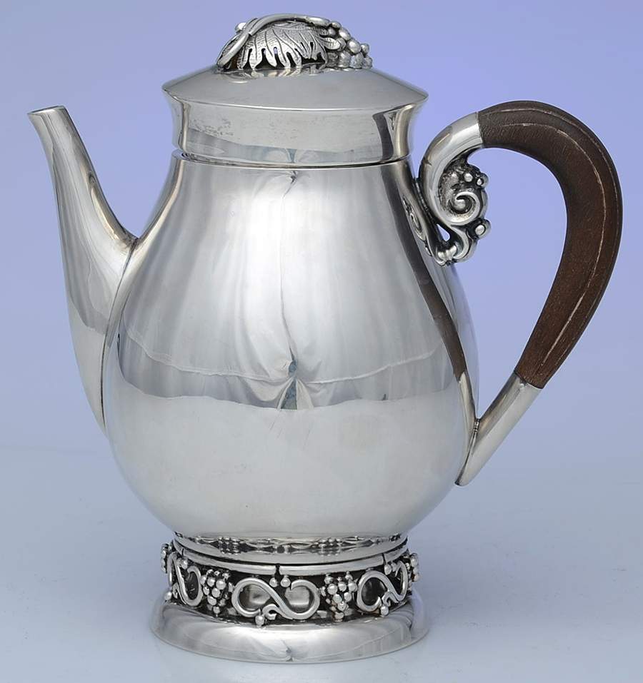 CM22 (Sterling, Hollowware) Brown Handle Teapot by Codan (Mexico)-1