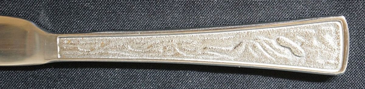 Riverdale Stainless New French Solid Knife by Cambridge Silver-1