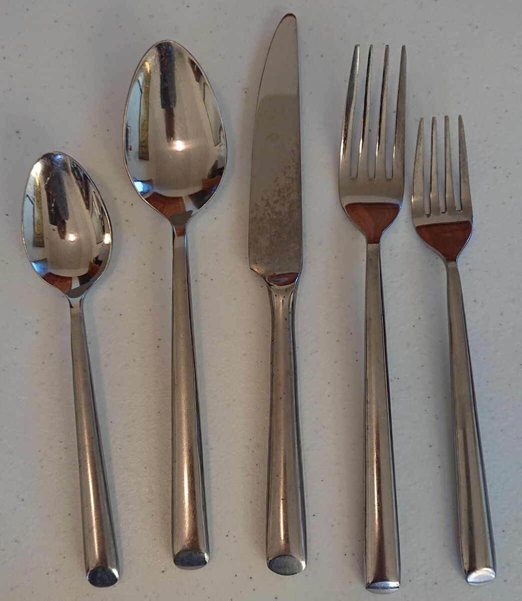 CBS226 (Stainless) Fork by Cambridge Silver-1