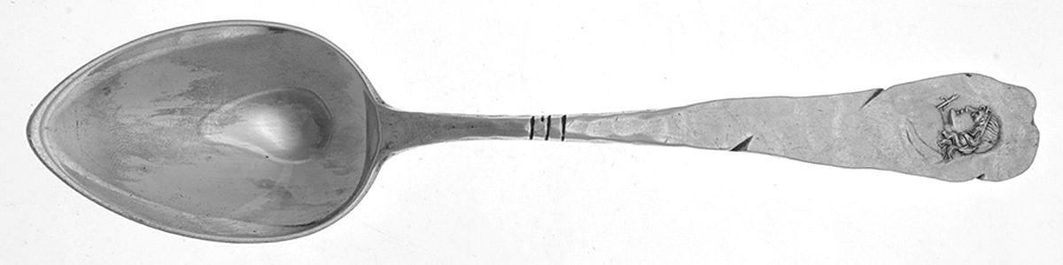 Medallion (Sterling, 1885) Dessert/Oval Soup Spoon by Duhme Co-1