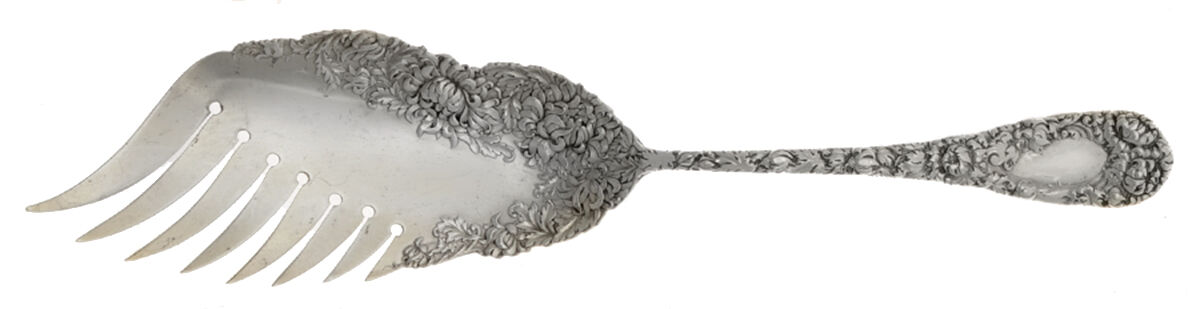 Chrysanthemum (Sterling, 1893) Tomato Server, Solid Piece by Durgin-1