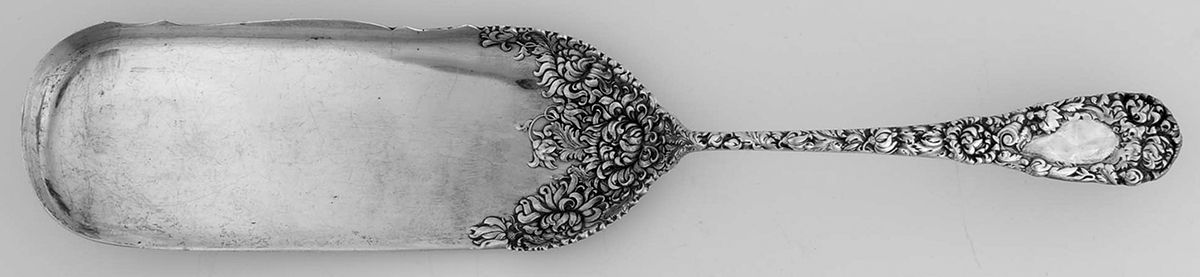 Chrysanthemum (Sterling, 1893) Large Flat Handle Crumb Knife/Crumber by Durgin-1