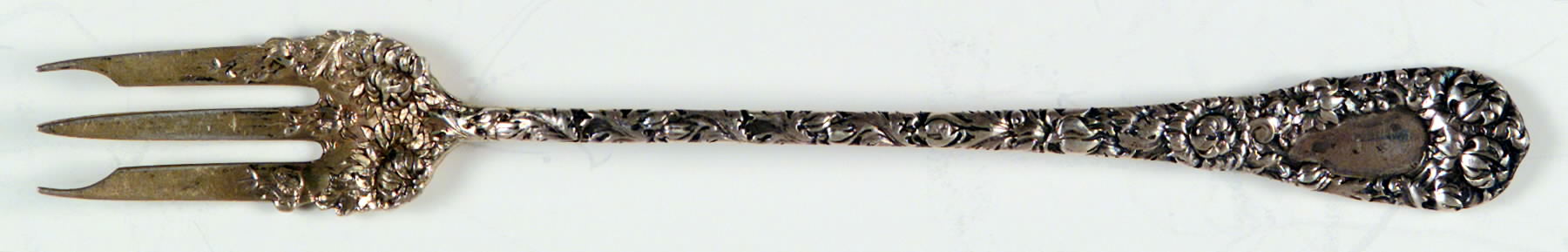 Chrysanthemum (Sterling, 1893) Oyster Fork by Durgin-1