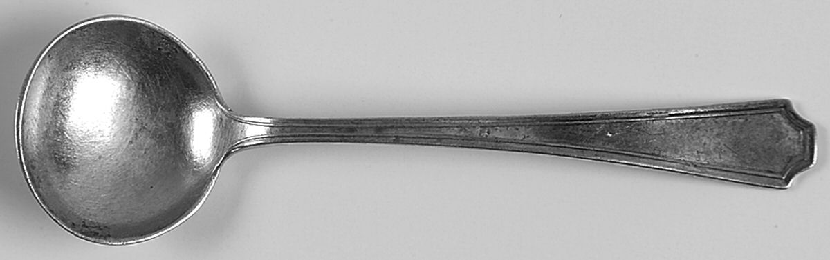 Fairfax (Sterling, 1910) Individual Salt Spoon by Durgin-1