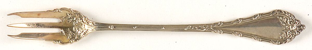 Madame Royale (Sterling, 1897) Oyster Fork by Durgin-1