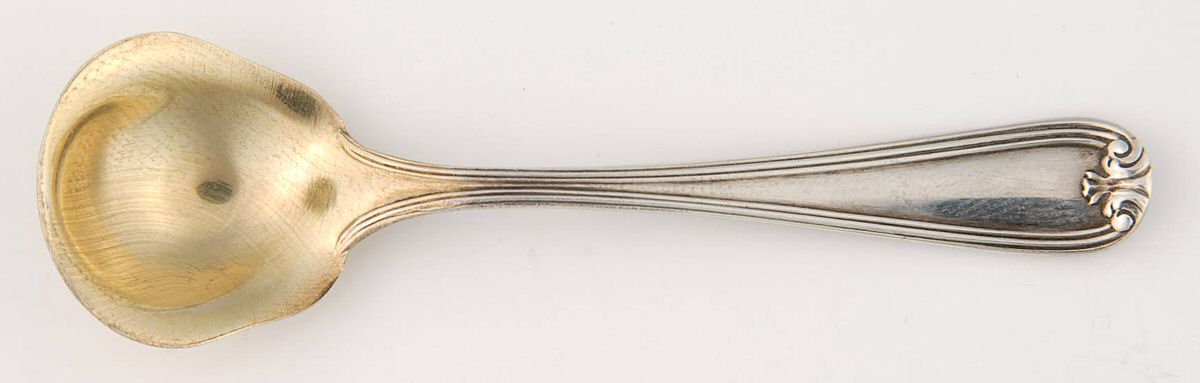 New Standish (Sterling, 1905) Individual Salt Spoon by Durgin-1