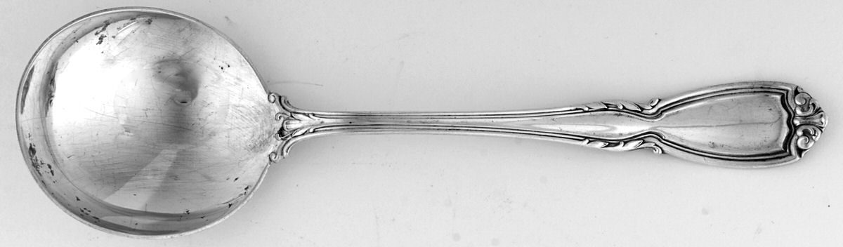 Wellington (Sterling, 1908) Round Bowl Soup Spoon (Gumbo) by Durgin-1