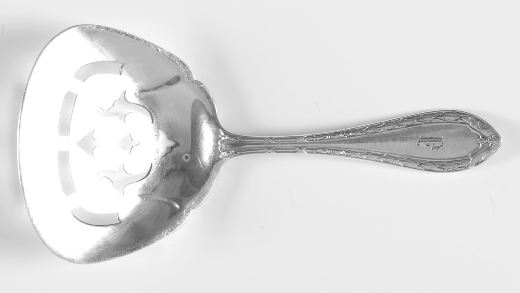 Louis XVI (Sterling, 1925) Solid Bon Bon Spoon by Dominick & Haff-1