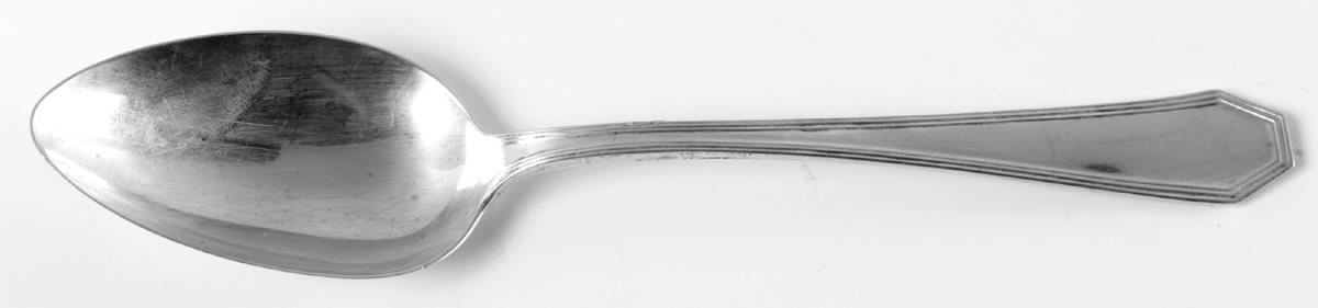 Queen Anne-Plain (Sterling, 1910) Tablespoon (Serving Spoon) by Dominick & Haff-1