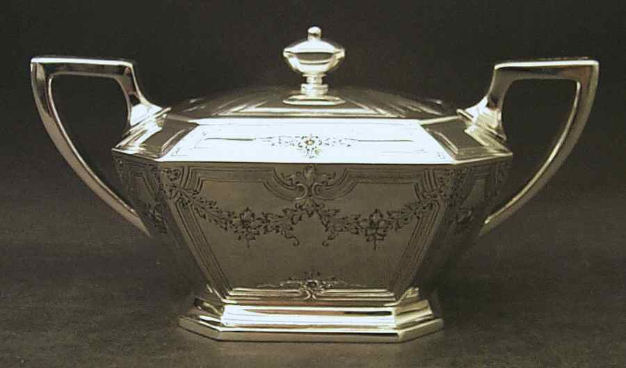 Fairfax No. 4-B-Engraved (Sterling, 1910, Hlwr) Sugar Bowl & Lid by Durgin-1