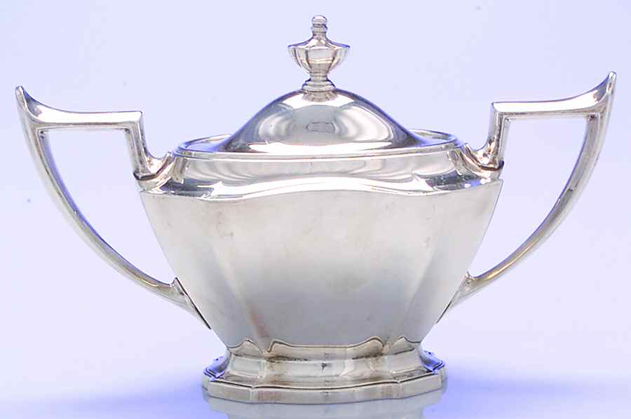 King Albert-Plain (Sterling, Hollowware) Sugar Bowl & Lid by Durgin-1