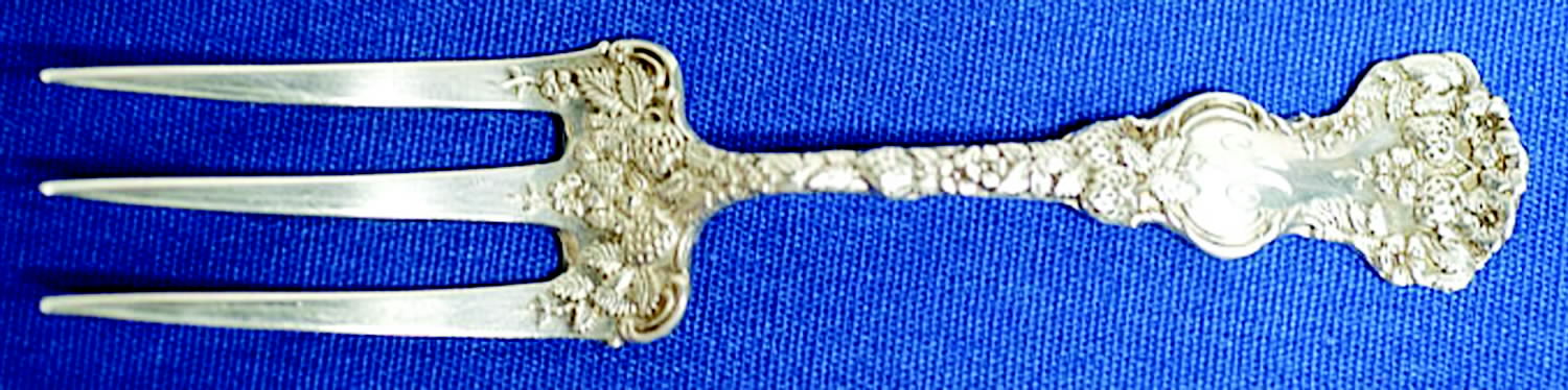 DUS11 (STERLING) Individual Solid Grape/Cherry Fork by Durgin-1