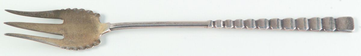 DHS9 (Sterling) Oyster Fork by Dominick & Haff-1