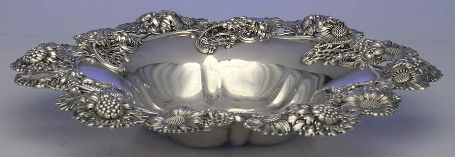 1062 (Sterling, Hollowware) 11" Round Vegetable by Dominick & Haff-1