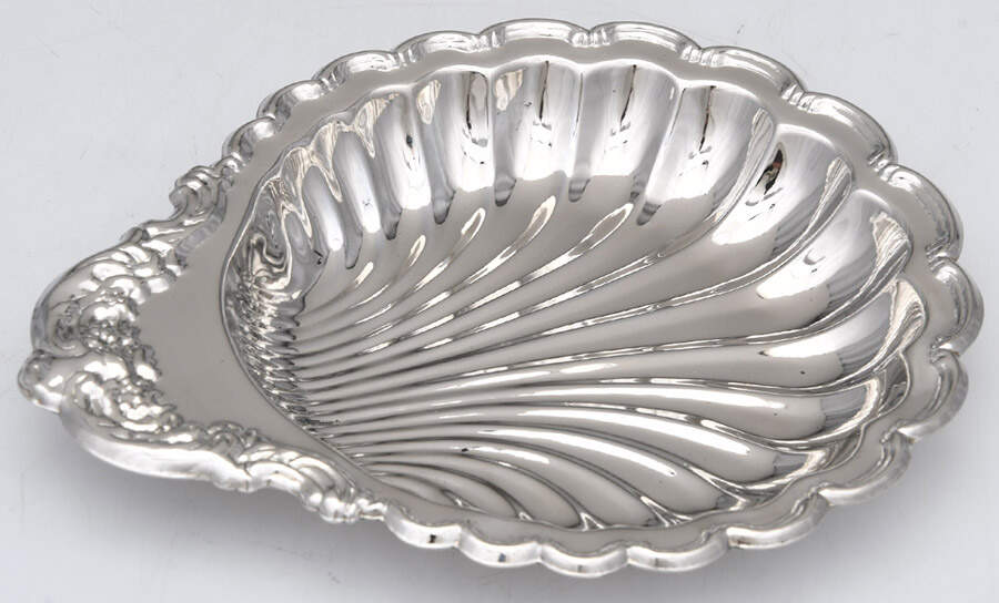 Silverplate Hollowware 6" Shell Shape Bon Bon by Davco-1