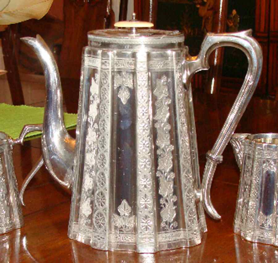 7581(Silverplate, Hollowware) Silverplate Coffee Pot by Daniel & Arter-1