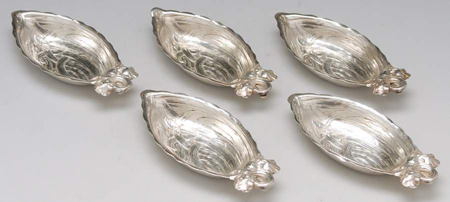 Iris (Sterling, Hollowware) Almond Dish with Place Card Clip (Set of 5) by Durgin-1