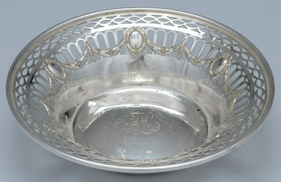 8 (Sterling, Hollowware) 6" Pierced Bon Bon by Durgin-1