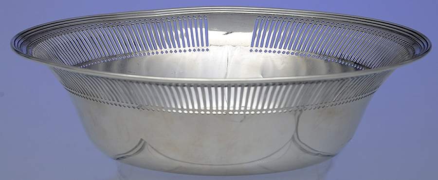 2830 (Sterling, Hollowware) 8" Round Vegetable by Dominick & Haff-1