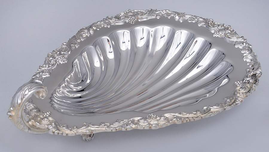 Queen Victoria (Silverplate, Hollowware) 10" Footed Shell Shape Bowl by Dodge Inc-1